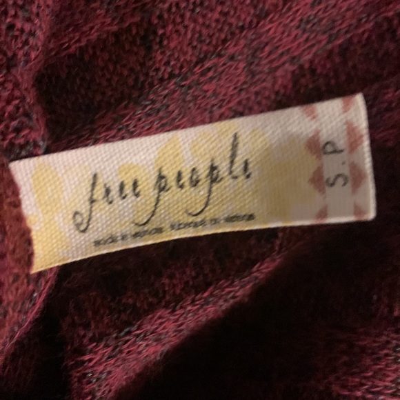 FREE PEOPLE MOCK NECK KNIT TOP-S - Picture 4 of 8